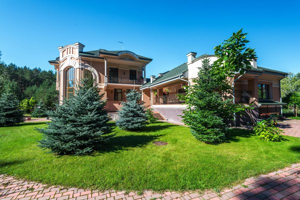 Paysagiste Cannes : élaguez et sublimez votre jardin !